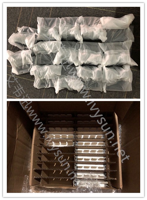 充電底座和電池.jpg 充電底座和電池.jpg